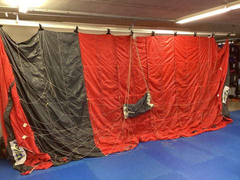 Pilot 210 - Mee Loft | Parachute Rigging, Sales and Rentals