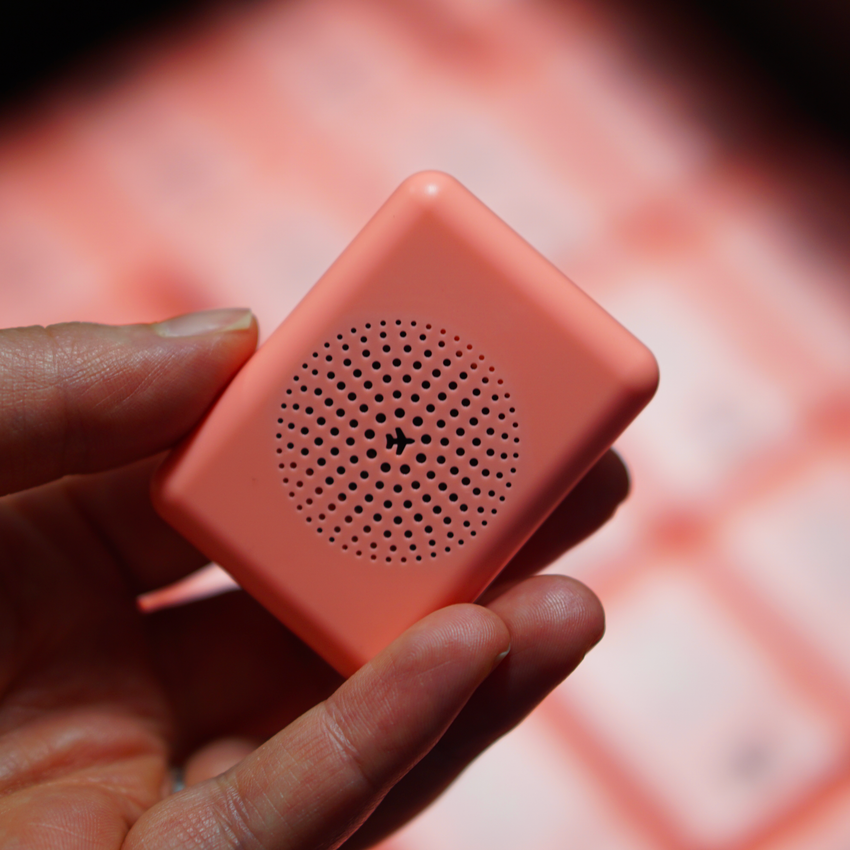 AON2 Aria Speaking Audible Altimeter